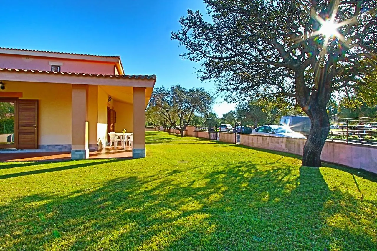 Residence Li Menduli San Teodoro
