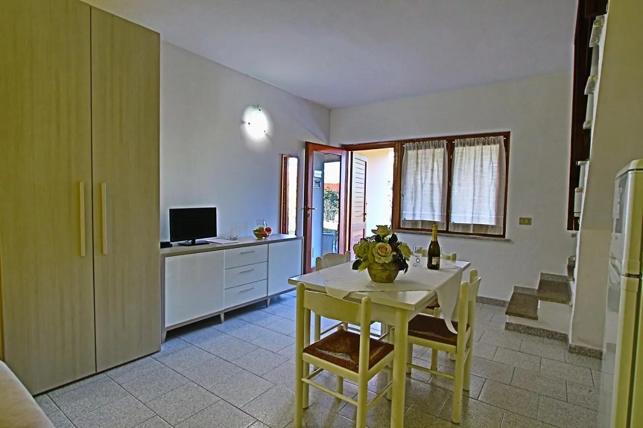 Apartment Residence Li Menduli San Teodoro  Italy