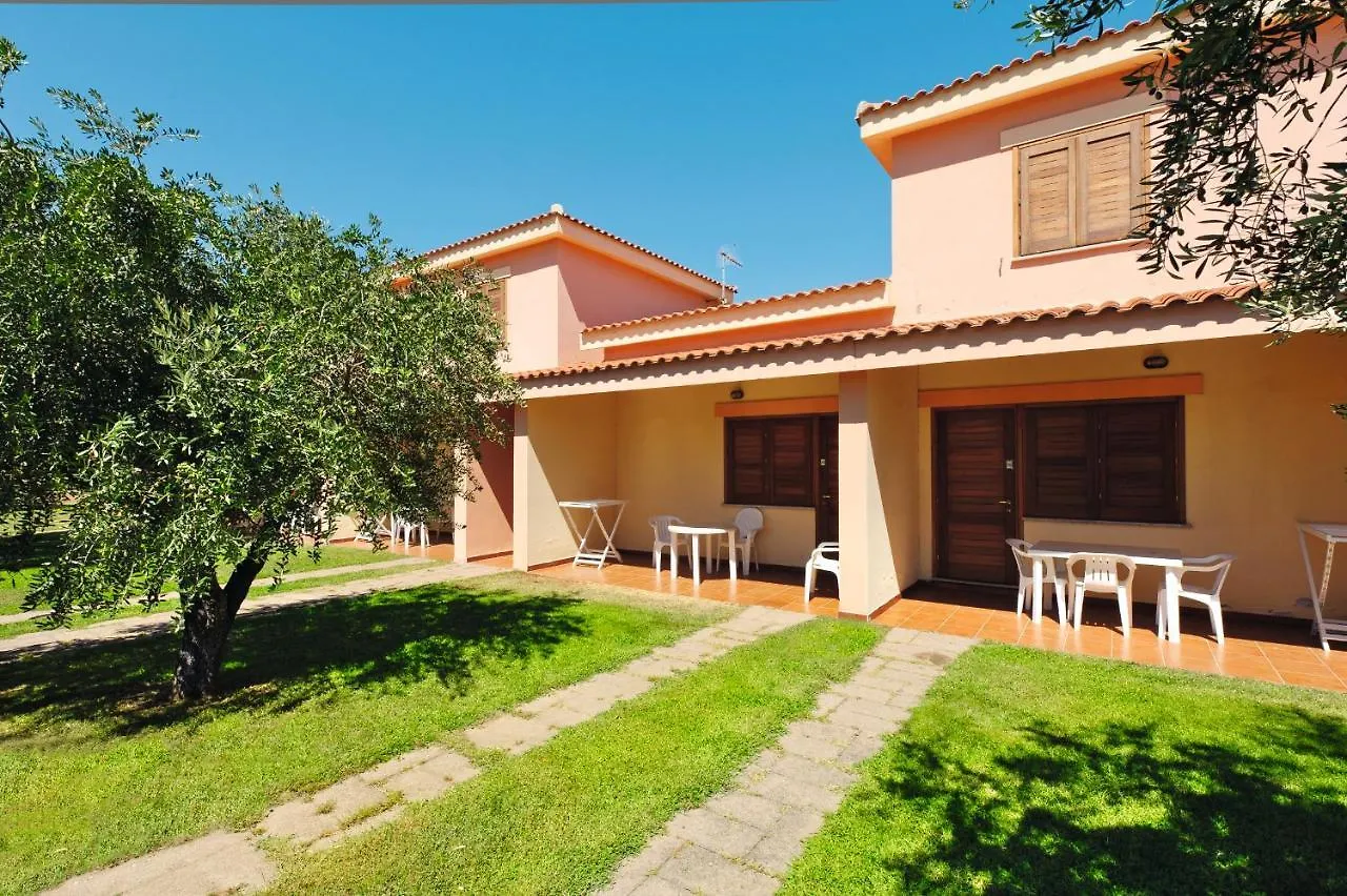 Residence Li Menduli San Teodoro  Apartment