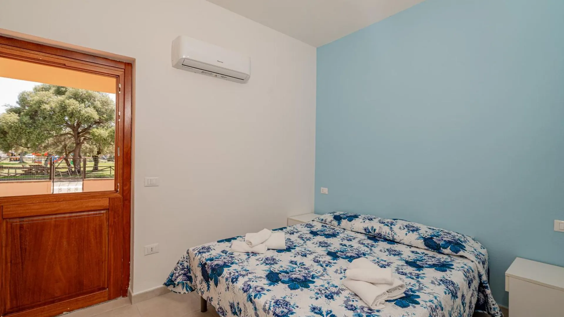 Apartment Residence Li Menduli San Teodoro  Italy